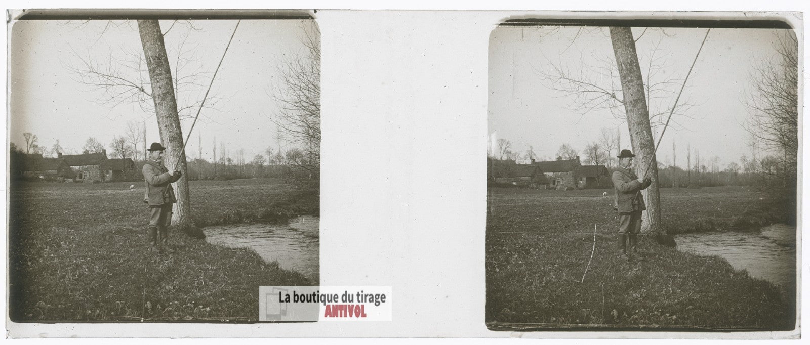 Pêcheur, ruisseau, prairie, plaque verre stéréo, photo ancienne 4,5x10,7 cm