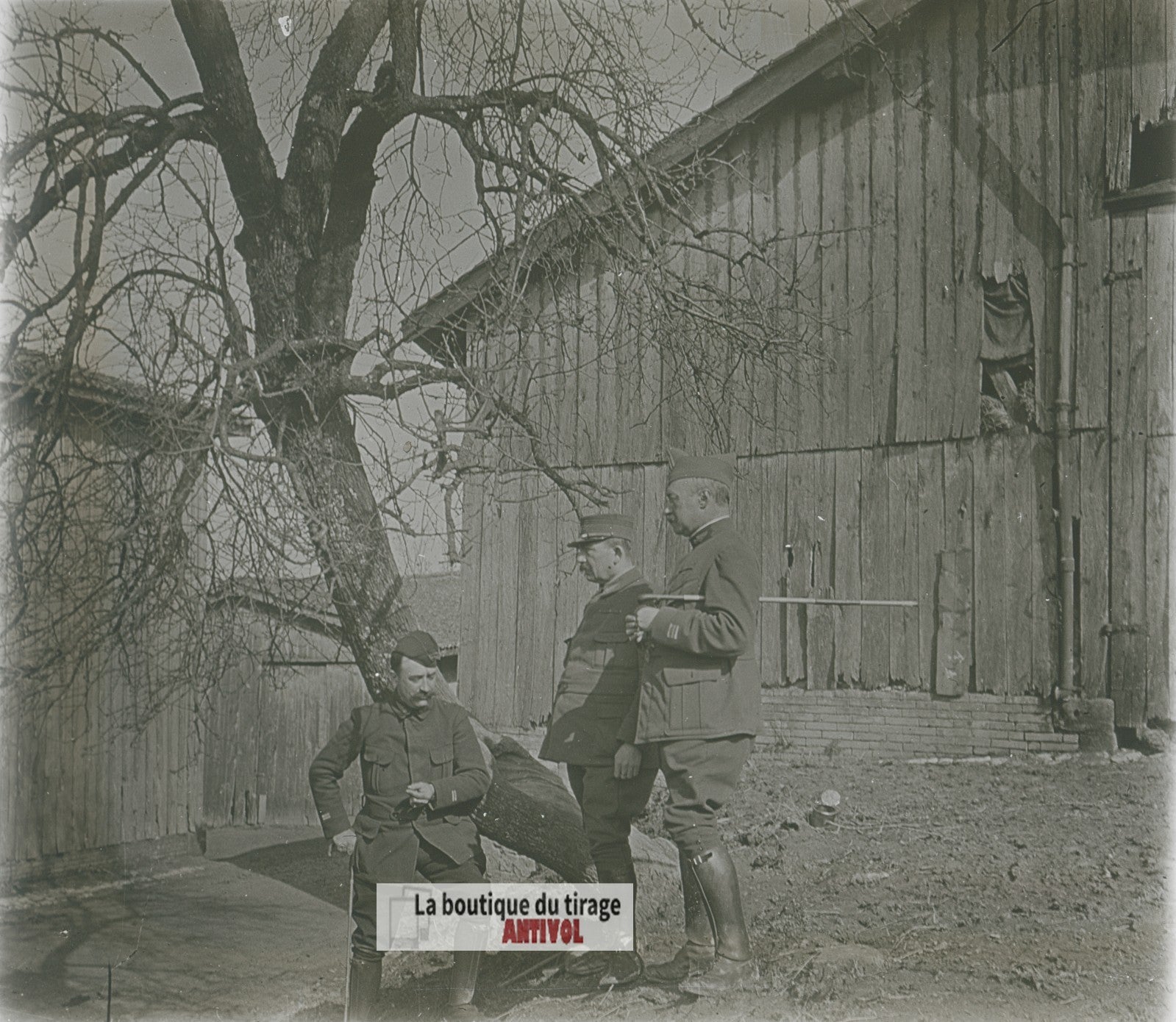 Pause de trois officiers, guerre WW1, plaque verre photo ancienne stéréo 6x13 cm