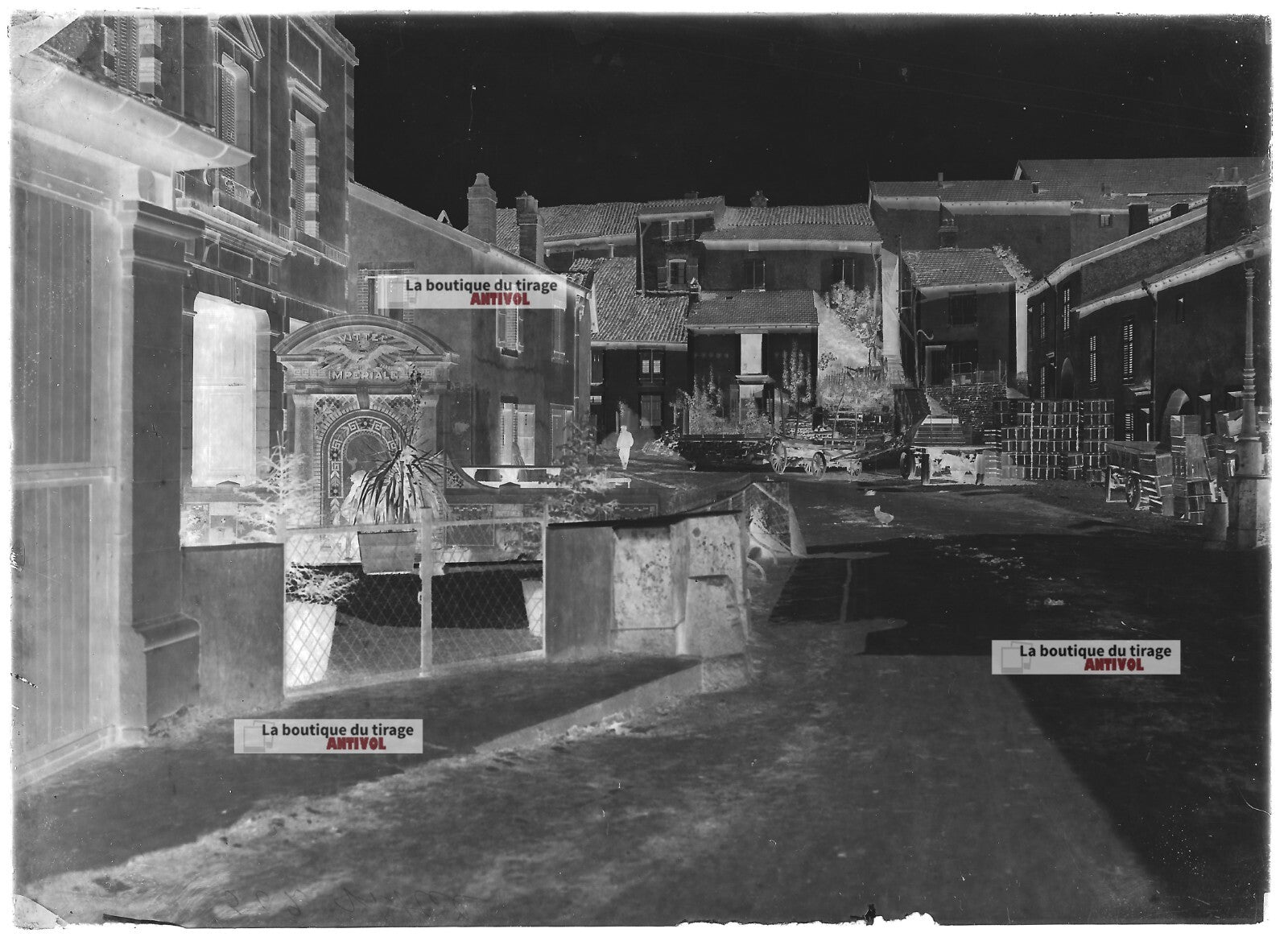 Plaque verre photo ancienne négatif noir et blanc 13x18 cm Vittel fontaine