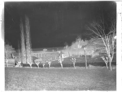 Plaque verre photo ancienne noir et blanc négatif 9x12 cm prieuré de Vernaison