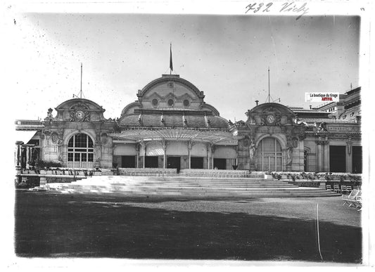 Plaque verre photo ancienne positif noir et blanc 13x18 cm Vichy Casino France