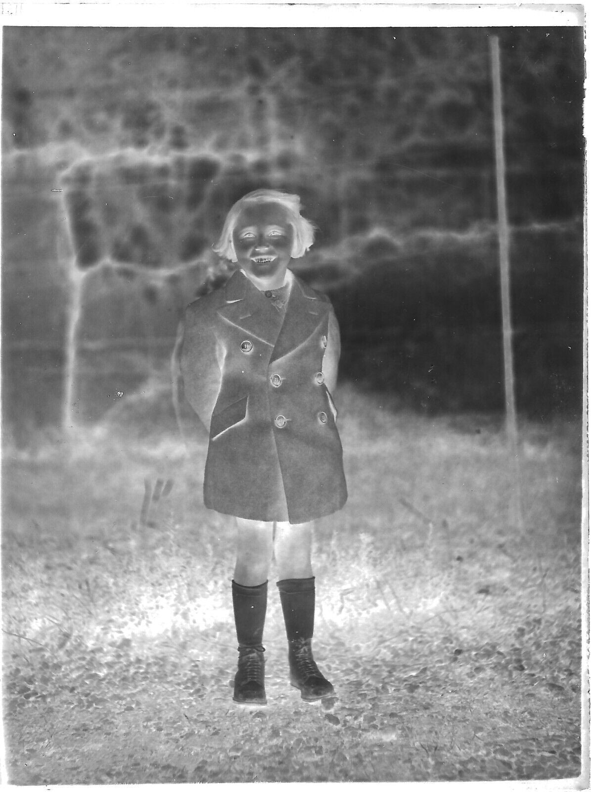 Plaque verre photo ancienne négatif noir et blanc 9x12 cm jeune fille vintage 
