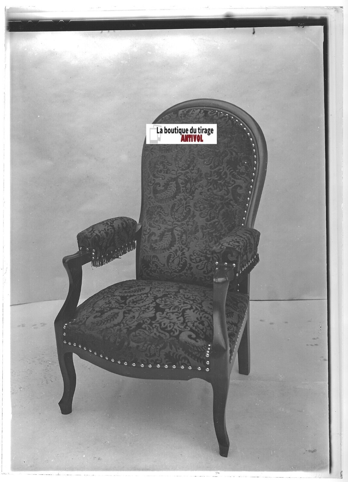 Plaque verre photo ancienne positif noir & blanc 13x18 cm fauteuil vintage