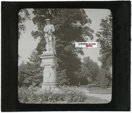 Statue Jean Cousin, Sens, photo plaque verre, noir & blanc, positif 8,5x10 cm