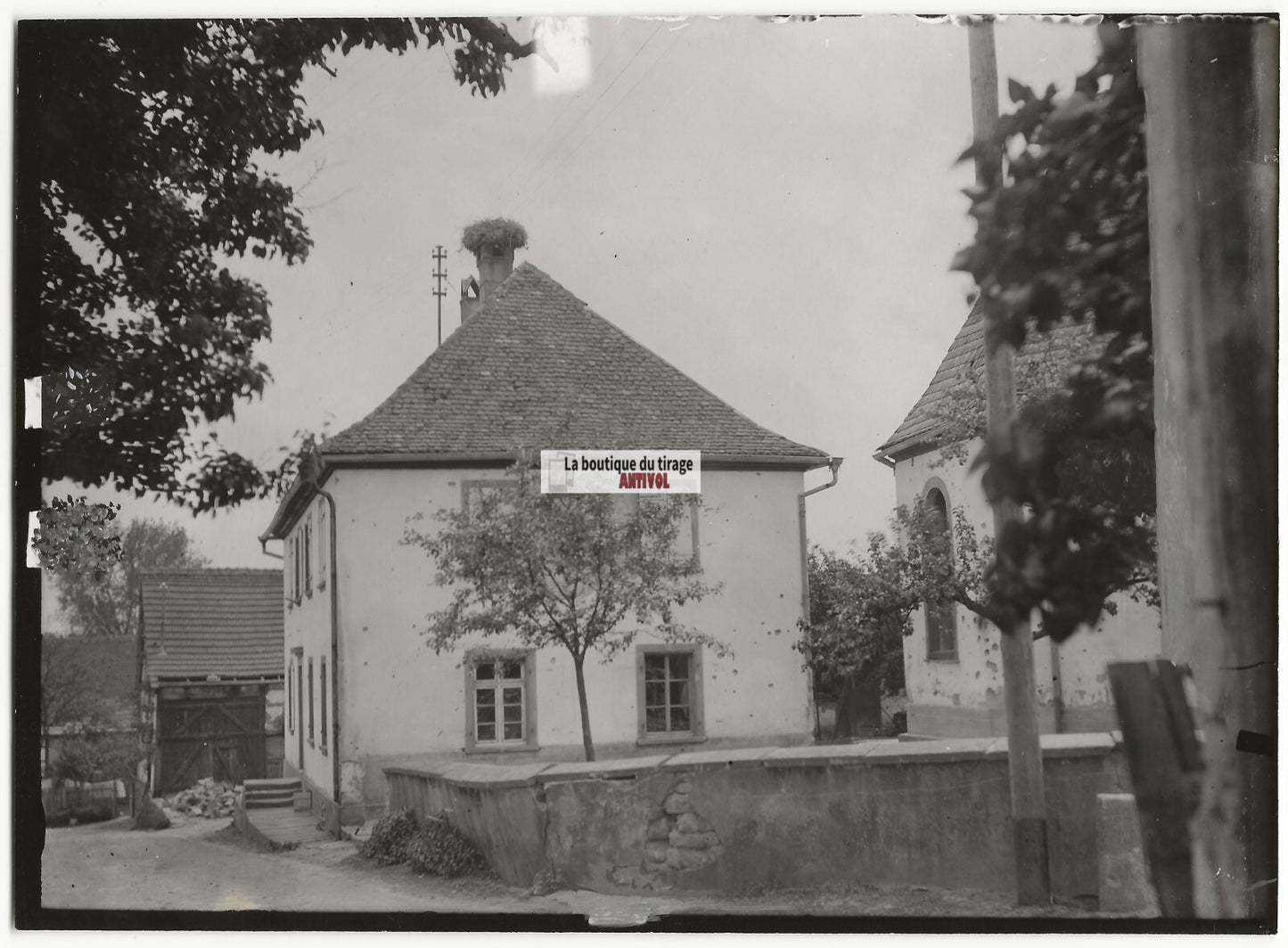 Plaque verre photo ancienne négatif noir et blanc 13x18 cm maison village Alsace