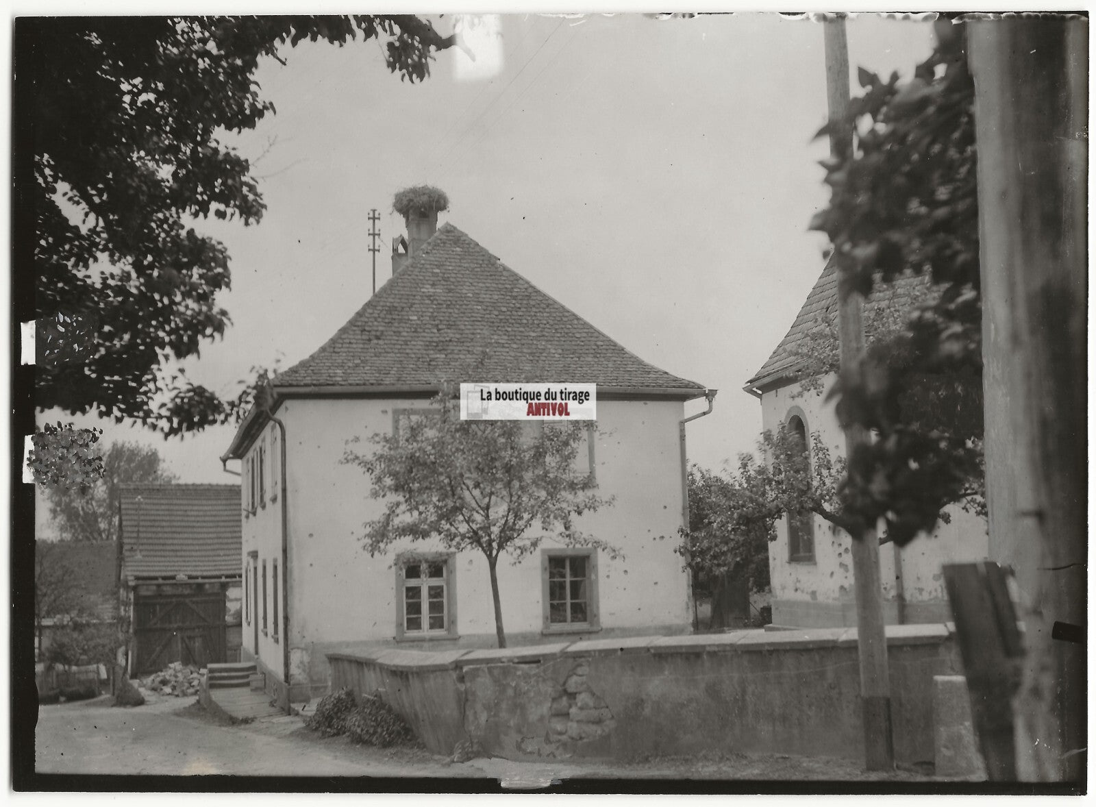Plaque verre photo ancienne négatif noir et blanc 13x18 cm maison village Alsace