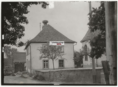 Plaque verre photo ancienne négatif noir et blanc 13x18 cm maison village Alsace