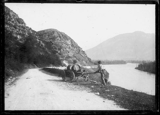 Plaque verre photo ancienne négatif noir et blanc 6x9 cm paysan remorque vin - La Boutique Du Tirage 