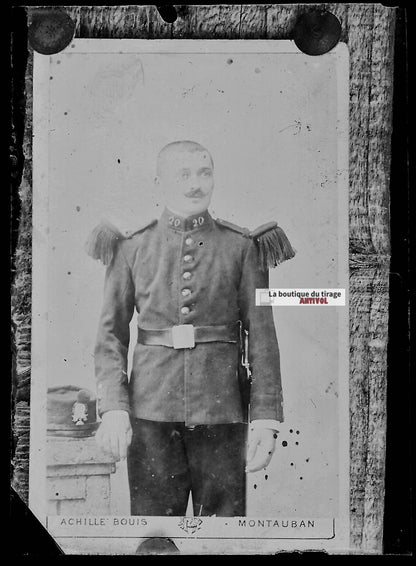 Plaque verre photo ancienne négatif noir et blanc 6x9 cm Achille Bouis soldat 