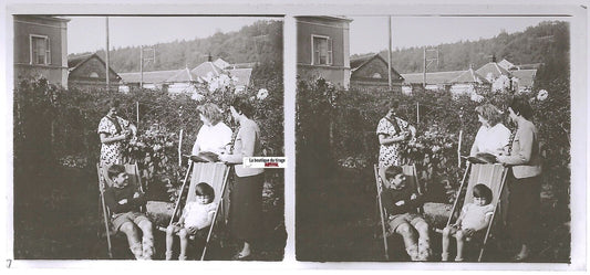 Famille, France, Plaque verre photo stéréo, positif noir & blanc 6x13 cm