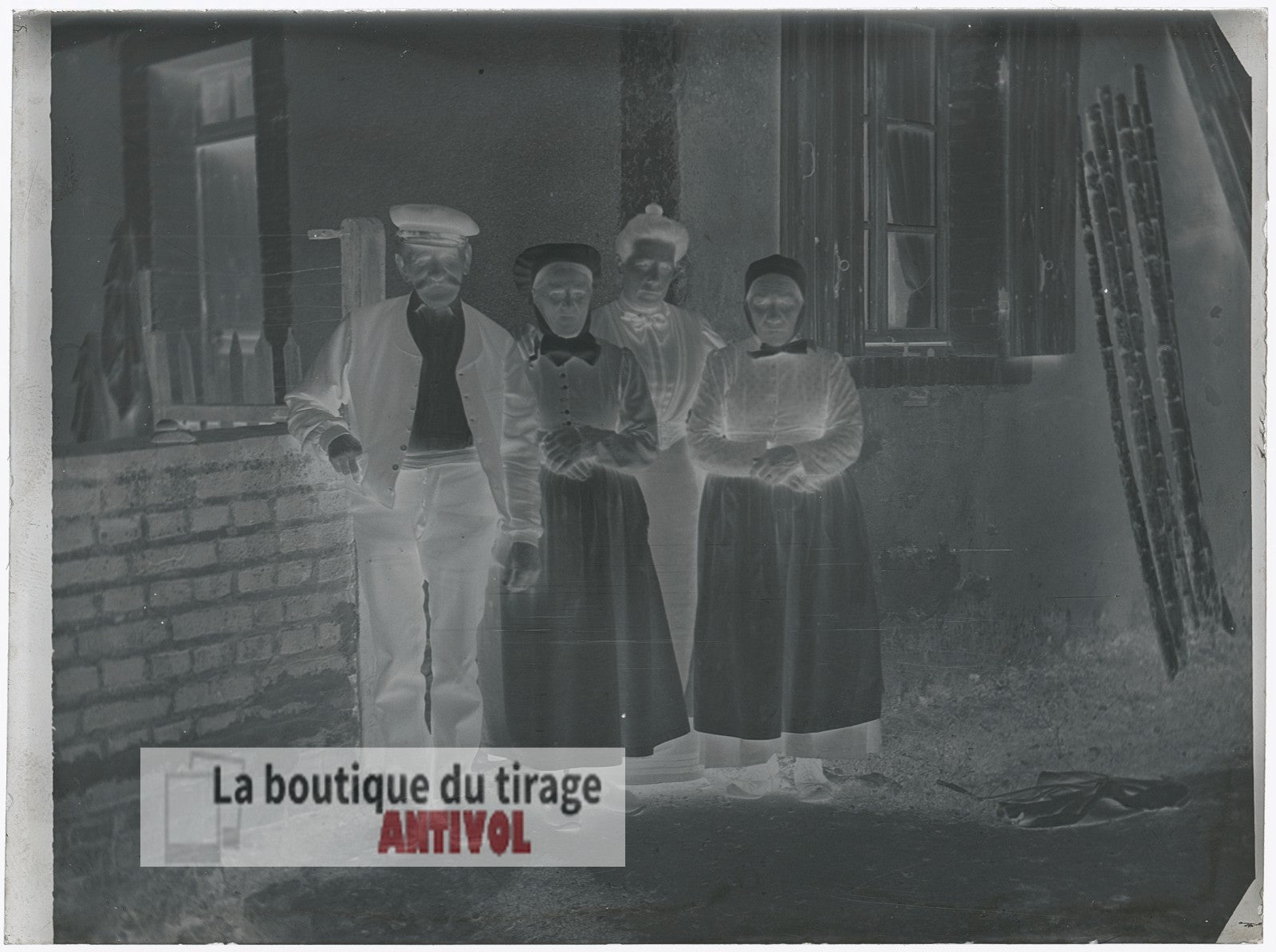 Famille paysanne, France, plaque verre, photo ancienne, négatif 9x12 cm