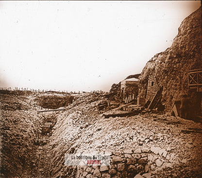 Fort de Vaux, côté sud, guerre WW1, plaque verre photo ancienne stéréo 6x13 cm