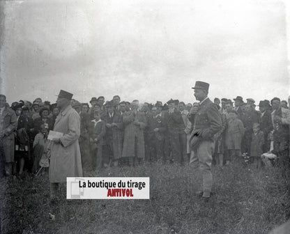 Cérémonie militaire France, plaque verre, photo ancienne, négatif N&B 6x13 cm