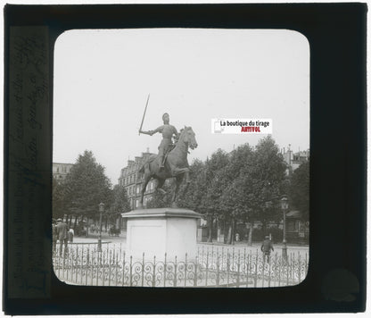 Statue Jeanne d'Arc, Paris, photo plaque verre, noir & blanc, positif 8,5x10 cm