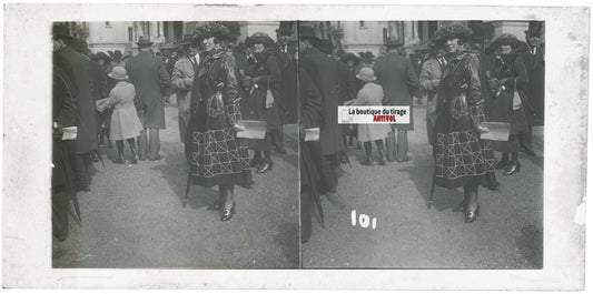 Scène de vie, Longchamp, Paris, plaque verre stéréoscopique, positif 8,5x17 cm