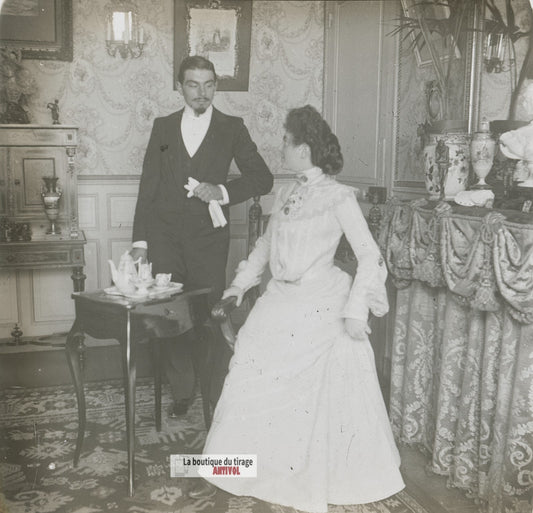 Scène de salon bourgeois, plaque verre stéréo, photo ancienne 4,5x10,7 cm
