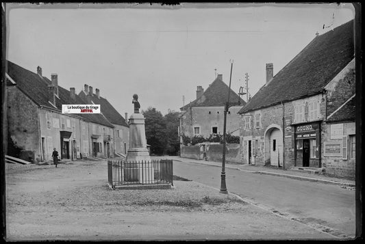 Mont-sous-Vaudrey, épicerie, Plaque verre photo, négatif noir & blanc 10x15 cm