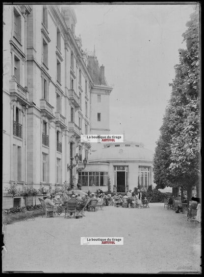 Plaque verre photo ancienne négatif noir et blanc 13x18 cm Vittel hôtel thé