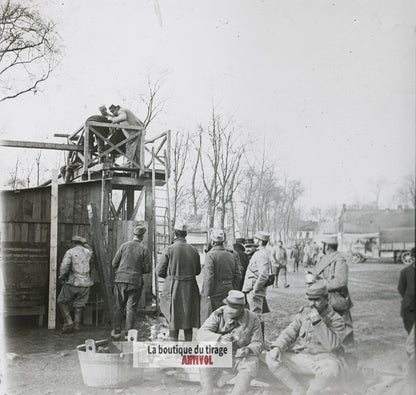 Construction, cantonnement WW1, plaque verre photo ancienne stéréo 6x13 cm