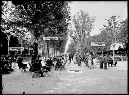 Plaque verre photo ancienne négatif noir et blanc 13x18 cm Vittel galerie source