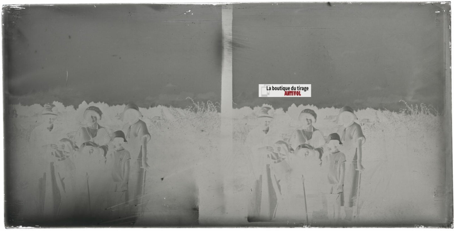 Famille, promenade, stéréoscopie, photo ancienne plaque verre, négatif 9x18 cm