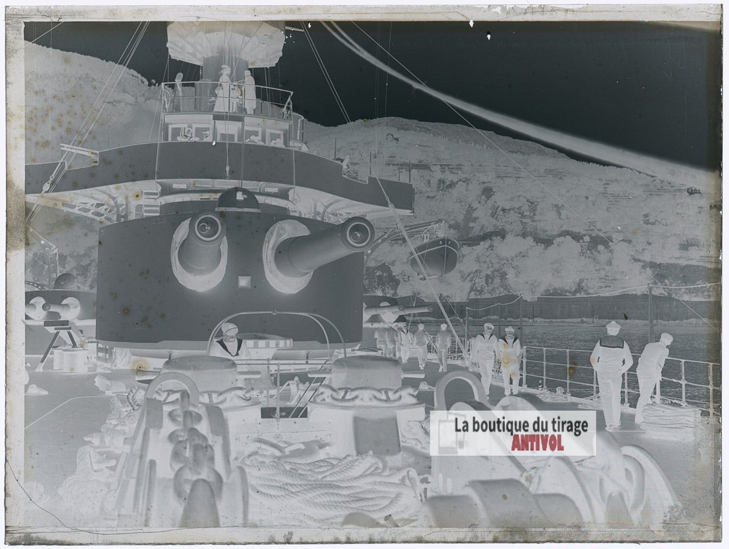 Pont d’un navire de guerre, plaque verre photo ancienne, négatif 9x12 cm
