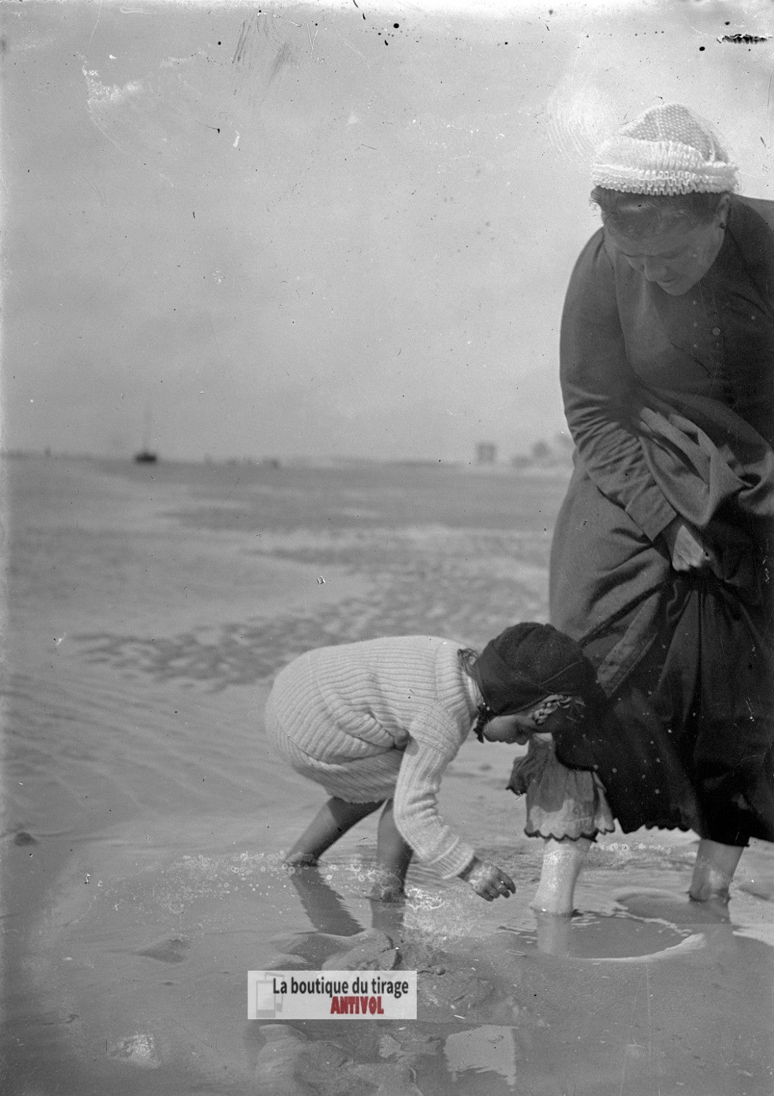 Pêche à pied, Berck-sur-Mer, plaque verre photo ancienne, négatif 9x12 cm