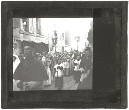 Procession Saint-Julien, 1900, photo ancienne plaque de verre, positif 8,5x10 cm