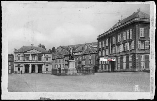 Plaque verre photo ancienne, négatif noir & blanc 9x14 cm, Sedan, place Turenne