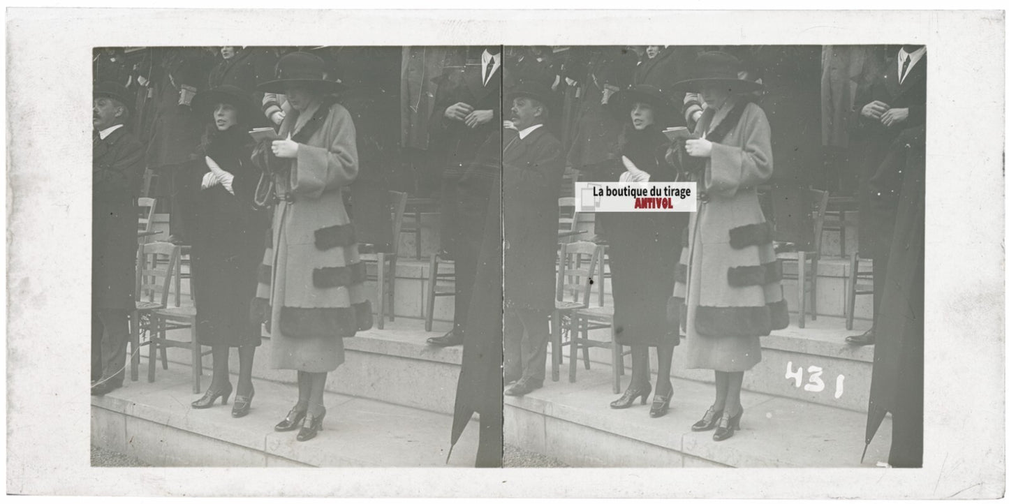 Scène de vie, Longchamp, Paris, plaque verre stéréoscopique, positif 8,5x17 cm