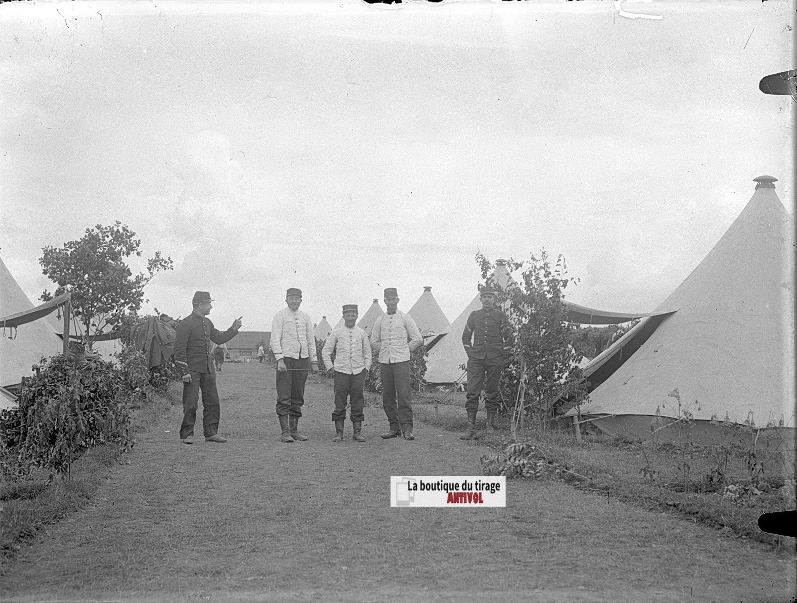 Soldats, Camp militaire, plaque verre, photo ancienne, négatif N&B 9x12 cm