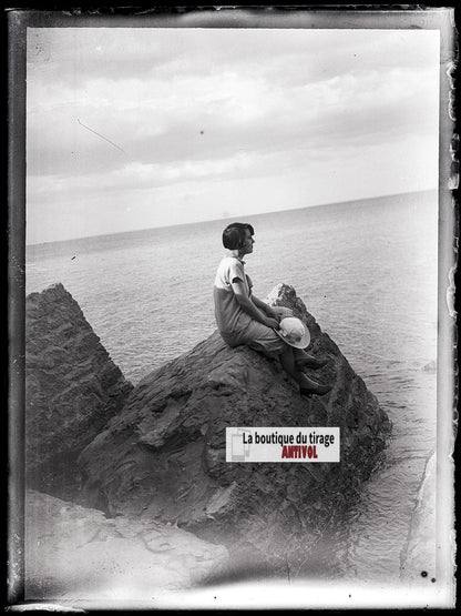 Femme, personnage, photo ancienne plaque verre, négatif noir & blanc, 9x12 cm