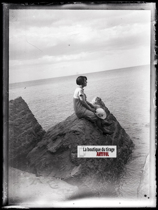 Femme, personnage, photo ancienne plaque verre, négatif noir & blanc, 9x12 cm