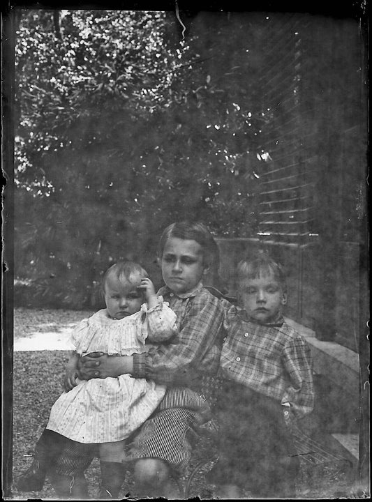 Plaque verre photo négatif noir et blanc 6x9 cm enfant portrait famille