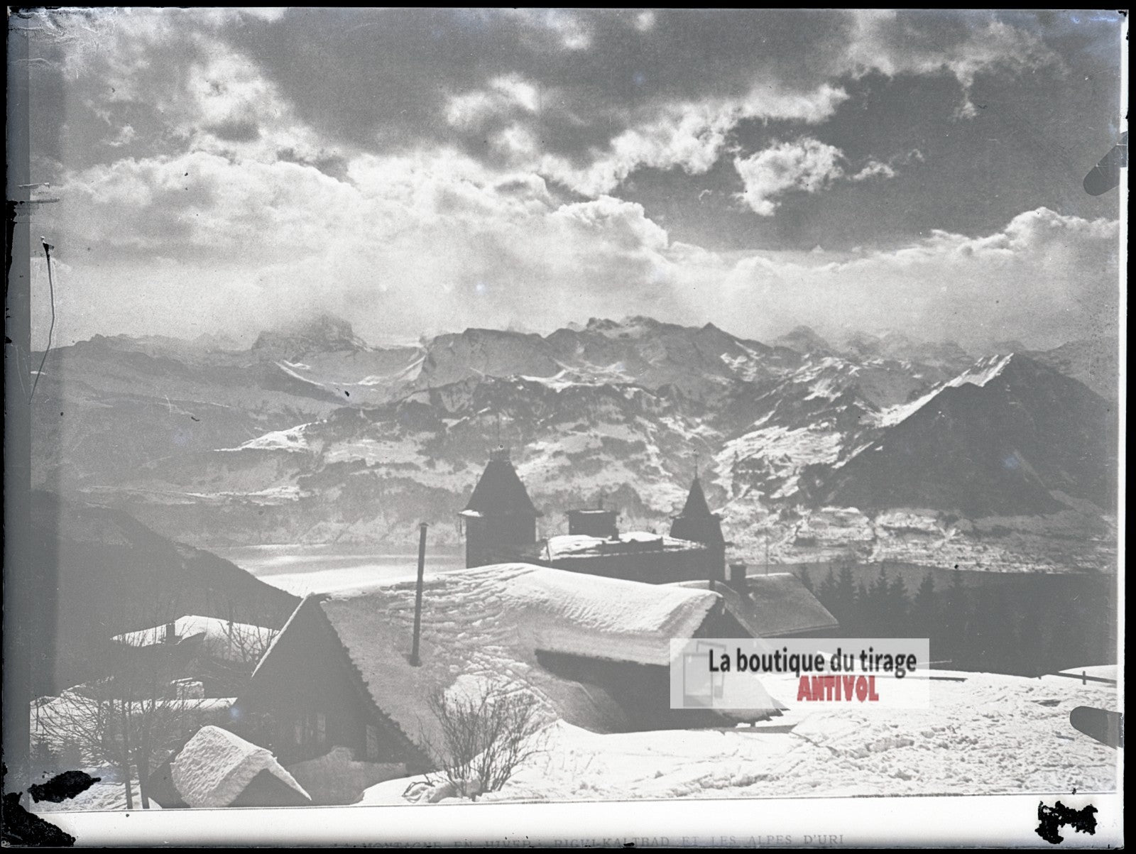 Village des Alpes uranaises, plaque verre photo ancienne, négatif 9x12 cm