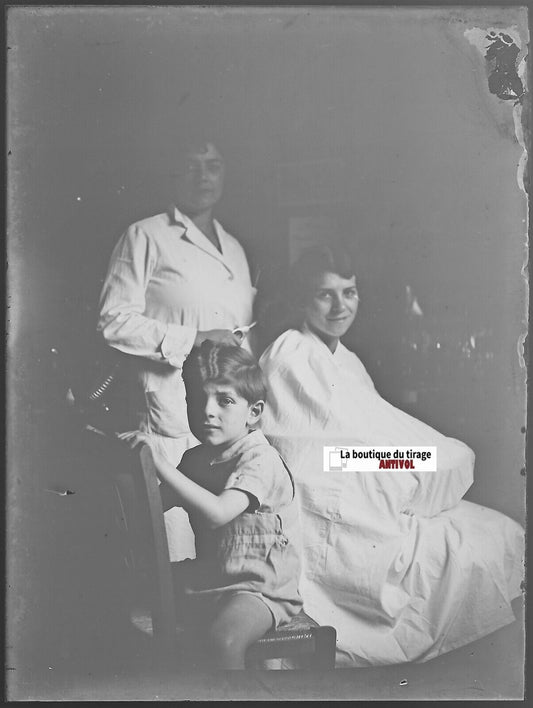 Famille, coiffeur, Plaque verre photo ancienne, négatif noir & blanc 9x12 cm