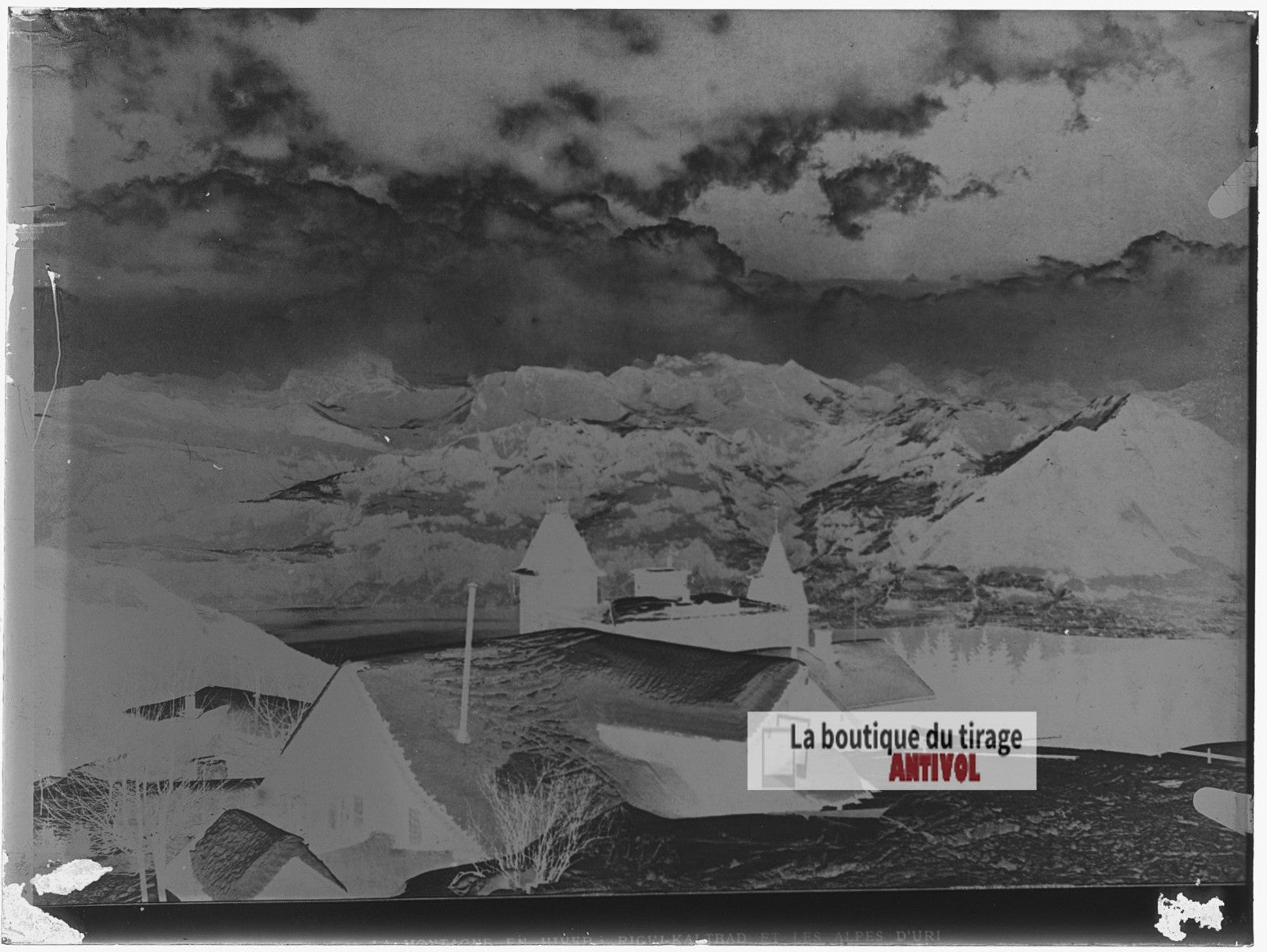 Village des Alpes uranaises, plaque verre photo ancienne, négatif 9x12 cm
