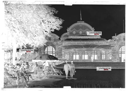 Plaque verre photo ancienne négatif noir et blanc 13x18 cm casino de Vichy