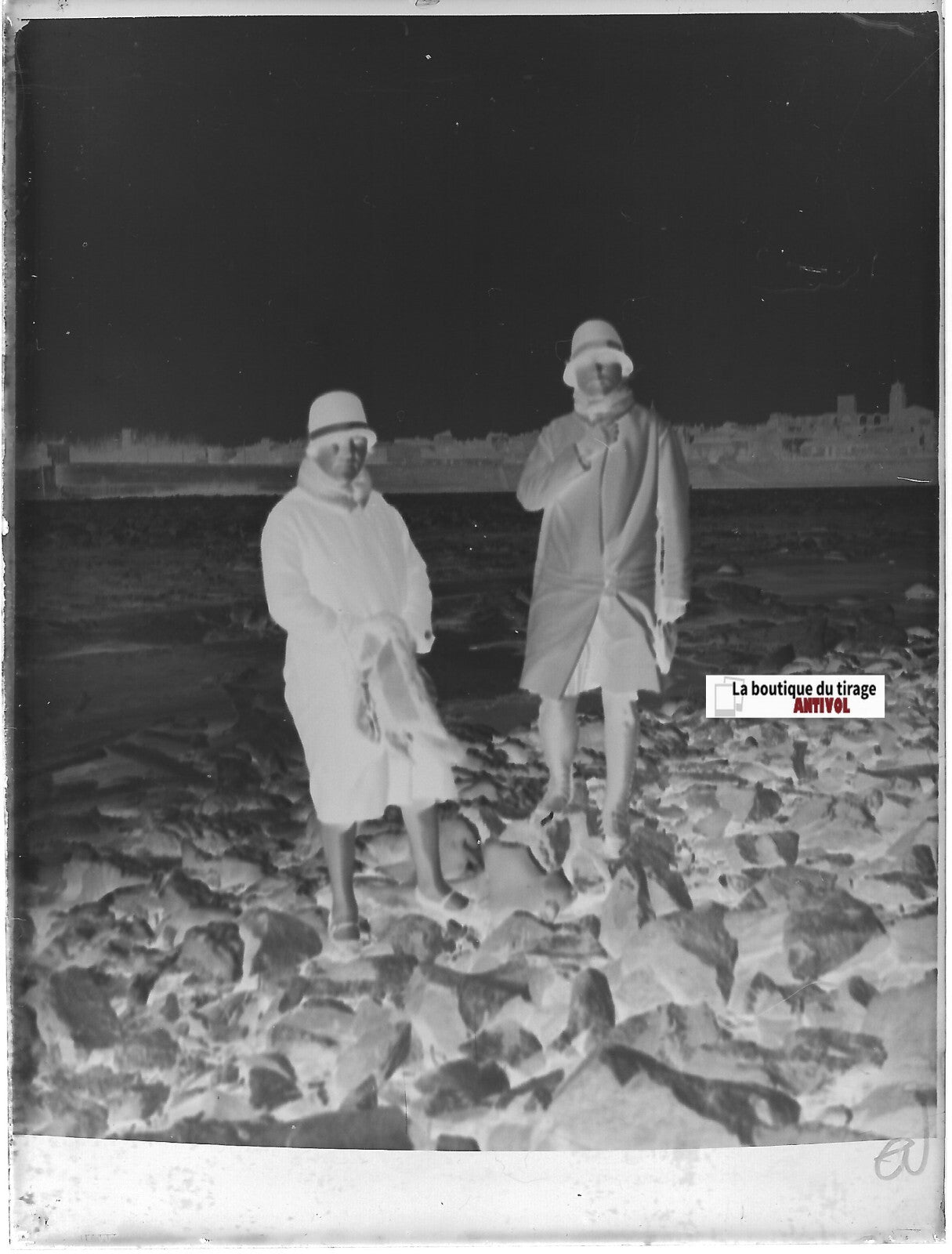 Femme, mer, France, Plaque verre photo ancienne, négatif noir & blanc 9x12 cm