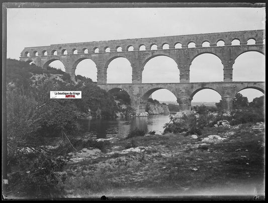 France, Pont du Gard, Plaque verre photo ancienne, négatif noir & blanc 9x12 cm