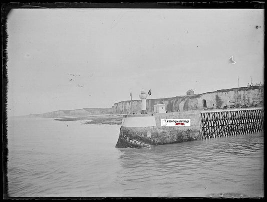 Dieppe, phare falaise, Plaque verre photo ancienne, négatif noir & blanc 9x12 cm