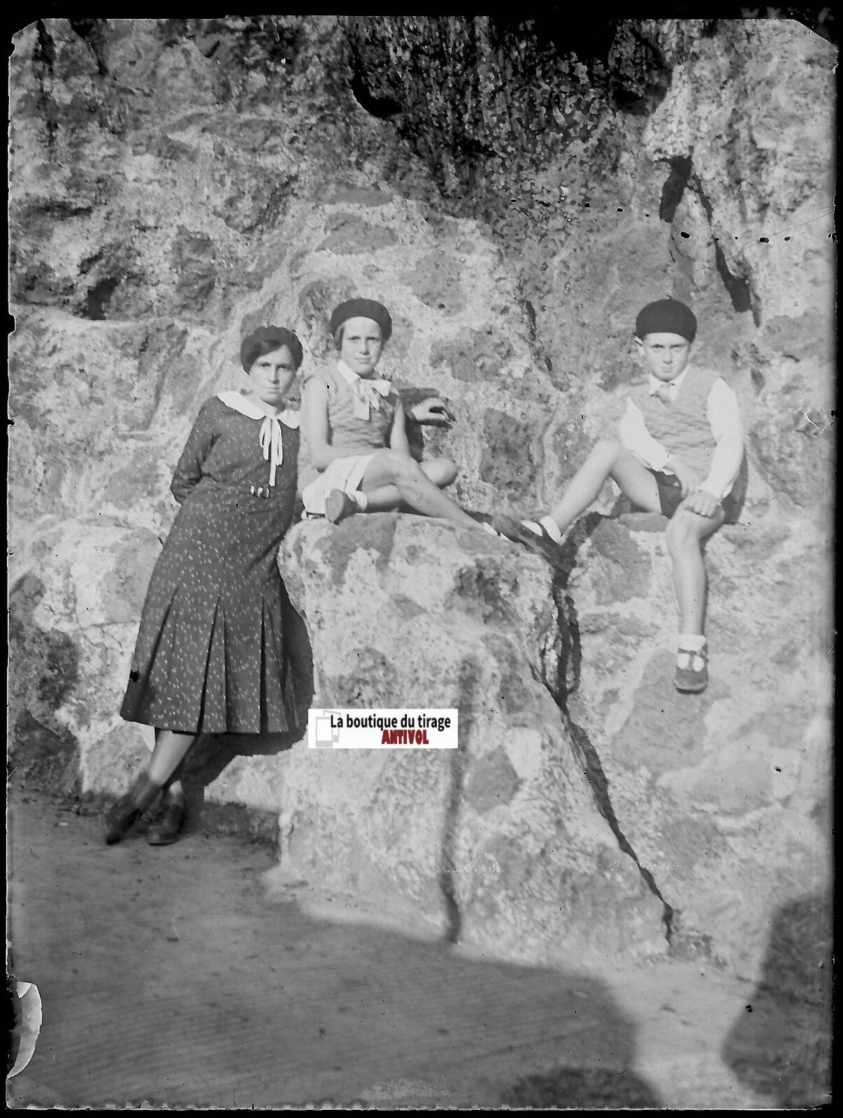 Famille, enfants, Plaque verre photo ancienne, négatif noir & blanc 9x12 cm