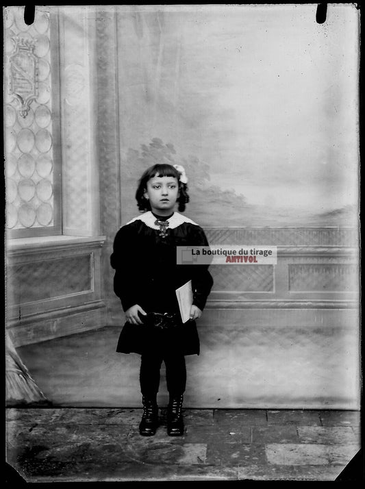 Plaque verre photo ancienne négatif noir et blanc 9x12 cm jeune fille vintage  