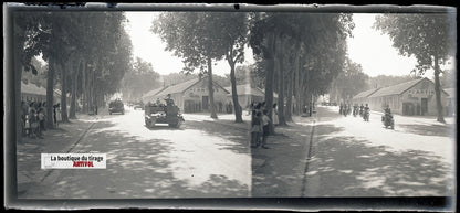 Camp du Ruchard, motos, plaque verre, photo ancienne, négatif N&B 6x13 cm