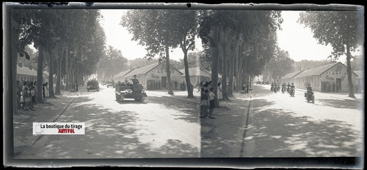 Camp du Ruchard, motos, plaque verre, photo ancienne, négatif N&B 6x13 cm