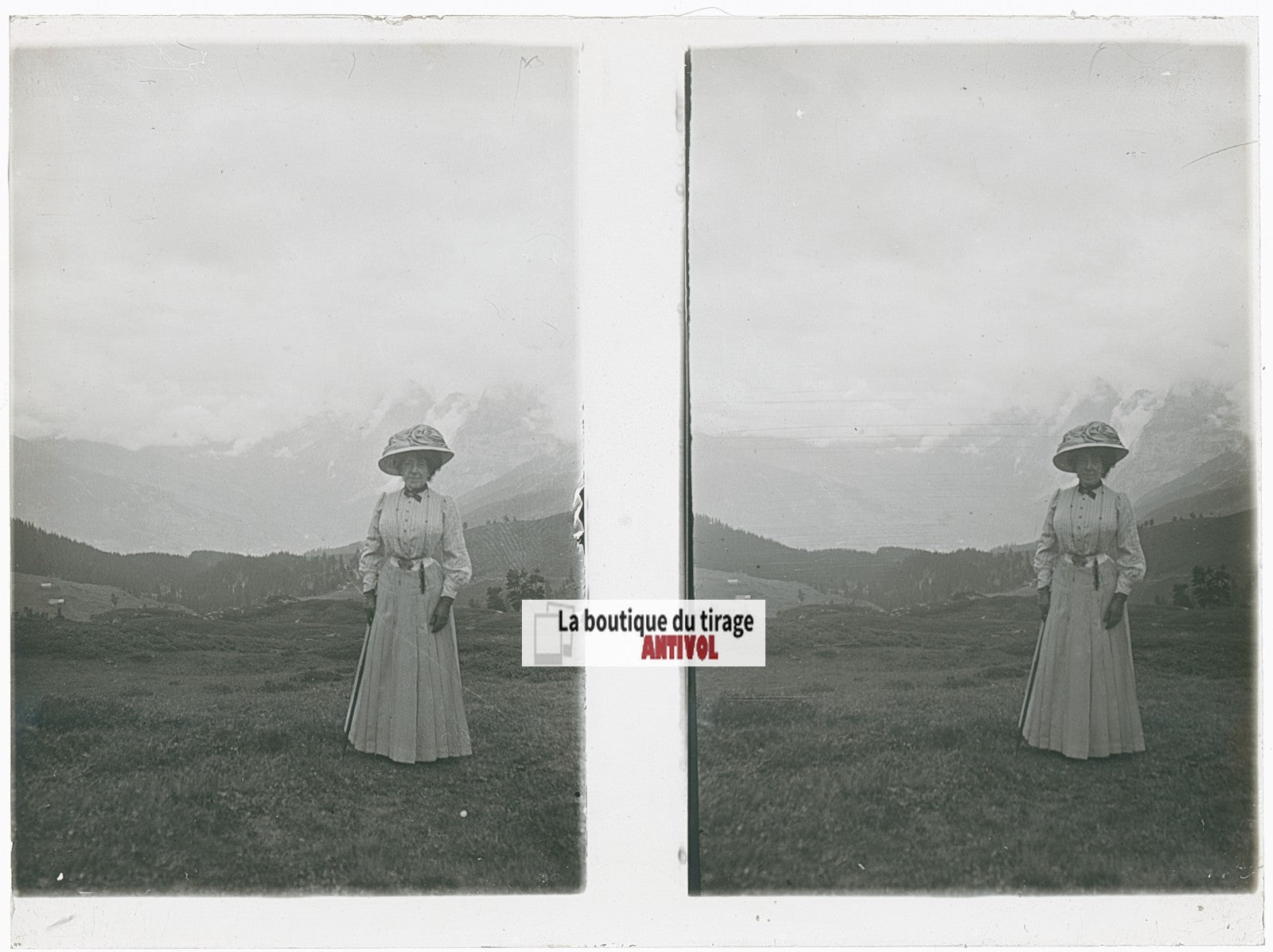 Dame en costume, Alpes Suisse, stéréo photo plaque verre, noir & blanc, 9x12 cm