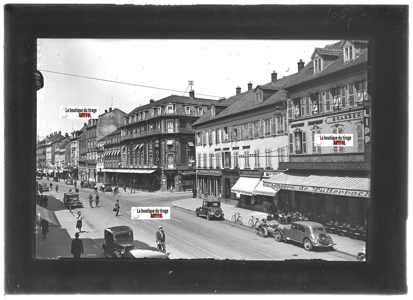 Plaque verre photo ancienne positif noir & blanc 13x18 cm Mulhouse scène de vie