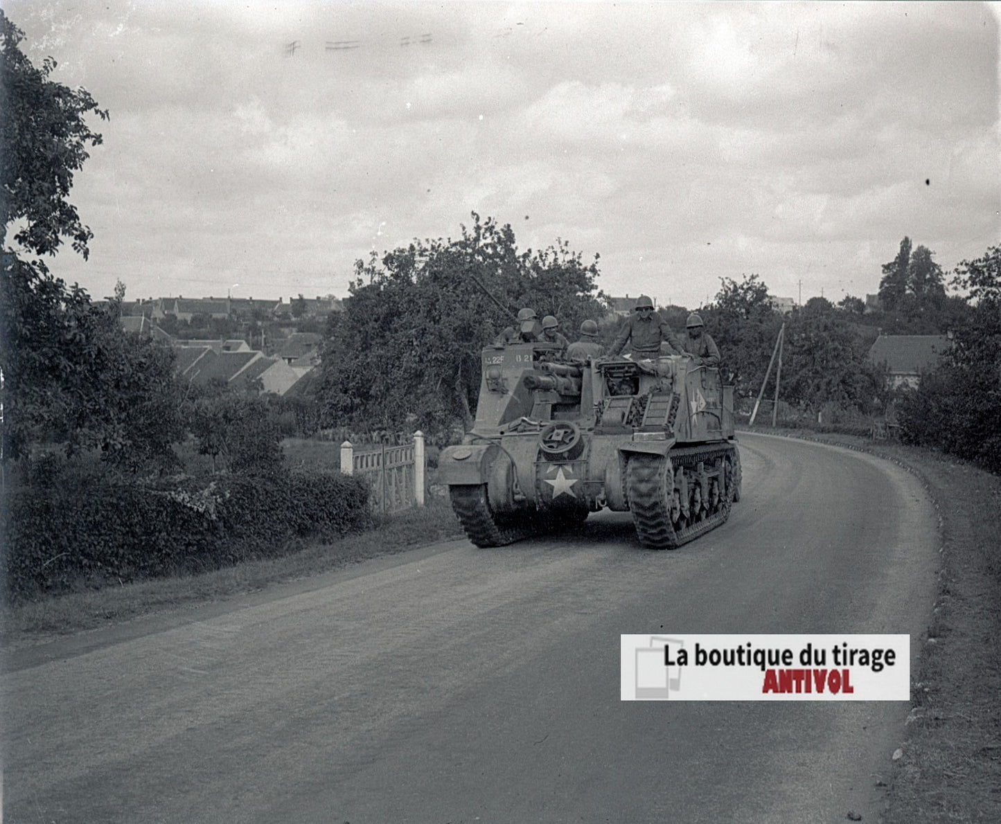 Char américain, Lamnay France, plaque verre, photo ancienne, négatif N&B 6x13 cm