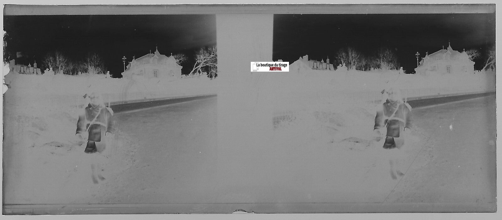 Fillette, Plaque verre photo stéréoscopique, négatif noir & blanc 4,5x10,7 cm