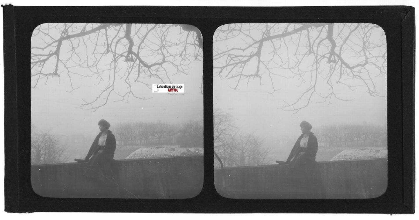 Femme, France, Plaque verre photo ancienne, stéréo positif noir & blanc 9x18 cm